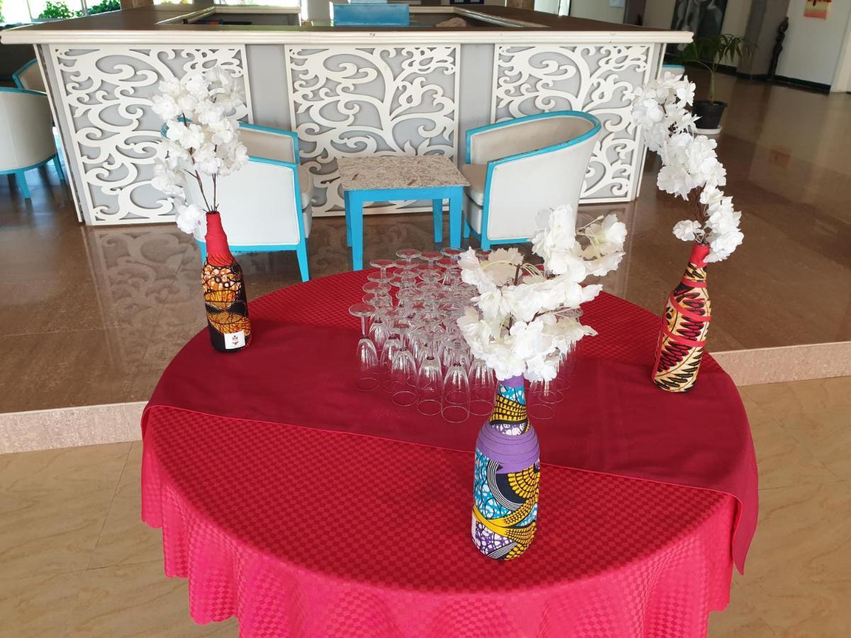 Djembe Beach Resort Kololi Εξωτερικό φωτογραφία